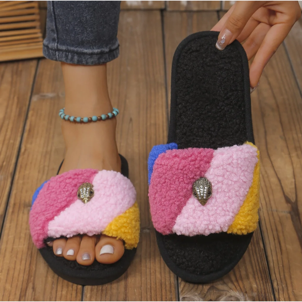New Flat Sandals Women Luxury Brand New Summer Versatile Fashion Slippers Thick Soled Bottomed Beach Slipper Sandals